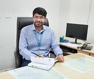Dr. Fiyanshu Kaka